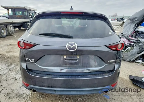 2021 Mazda Cx-5 Touring z USA, uszkodzony, nr VIN JM3KFBCM0M0447636